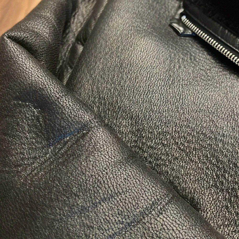 Jackets - Picture 2 of 3